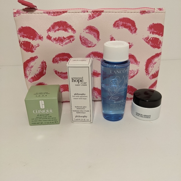 Clinique Other - Mini Skincare Grab Bag